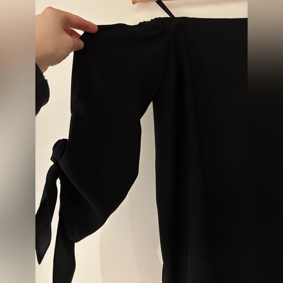 Club Monaco Off-Shoulder Blouse 2 - Picture 3 of 6